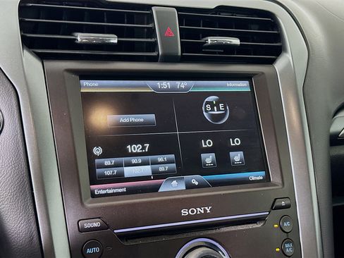 Used 2016 Ford Fusion Titanium FWD image 19