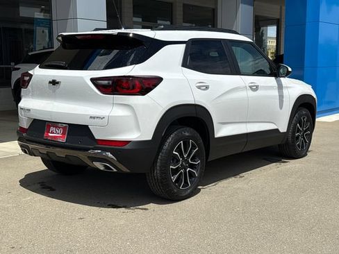New 2026 Chevrolet TrailBlazer ACTIV w/ Convenience Package FWD image 3