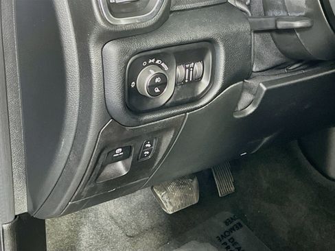 Used 2022 RAM 1500 Laramie w/ Sport Appearance Package AWD/4WD image 10
