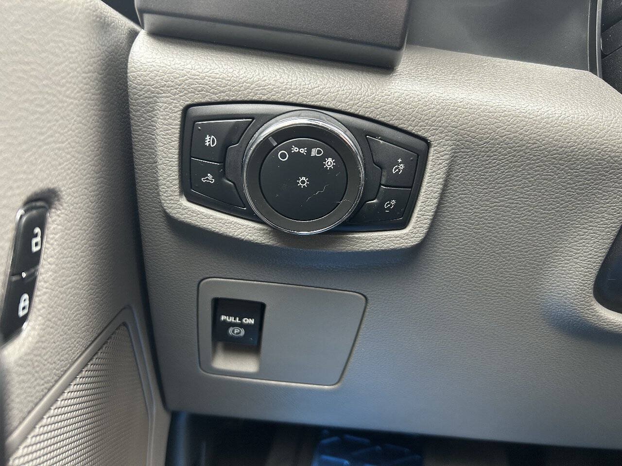 Used 2018 Ford F150 XLT RWD image 15