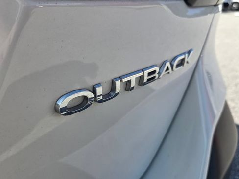 Used 2022 Subaru Outback Limited w/ Popular Package #2 AWD/4WD image 16