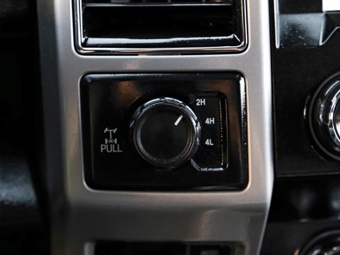 Used 2020 Ford F350 Lariat w/ Lariat Value Package AWD/4WD image 20