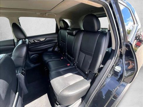 Used 2020 Nissan Rogue SL w/ Premium Package AWD/4WD image 25