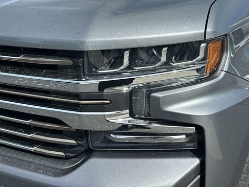 Used 2019 Chevrolet Silverado 1500 High Country w/ High Country Premium Package image 11