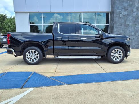 Used 2021 Chevrolet Silverado 1500 LTZ w/ LTZ Premium Package RWD image 25