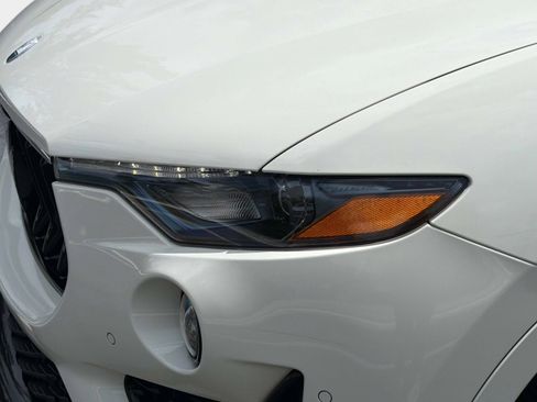 Used 2024 Maserati Levante Modena Ultima image 11