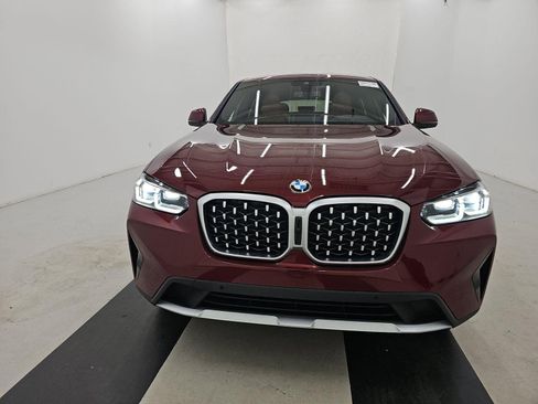 Certified 2025 BMW X4 xDrive30i image 2