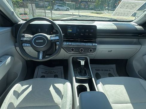 Used 2024 Hyundai Kona SE AWD/4WD image 30