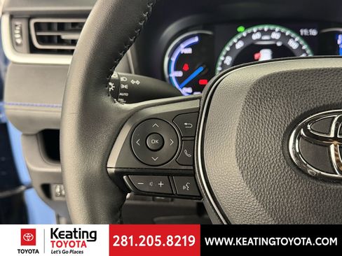 Certified 2024 Toyota RAV4 SE image 28