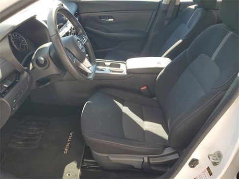 Certified 2022 Nissan Sentra SV w/ Trunk Package image 21