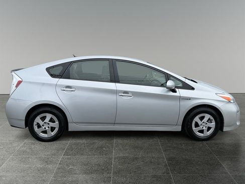 Used 2013 Toyota Prius Two FWD image 37
