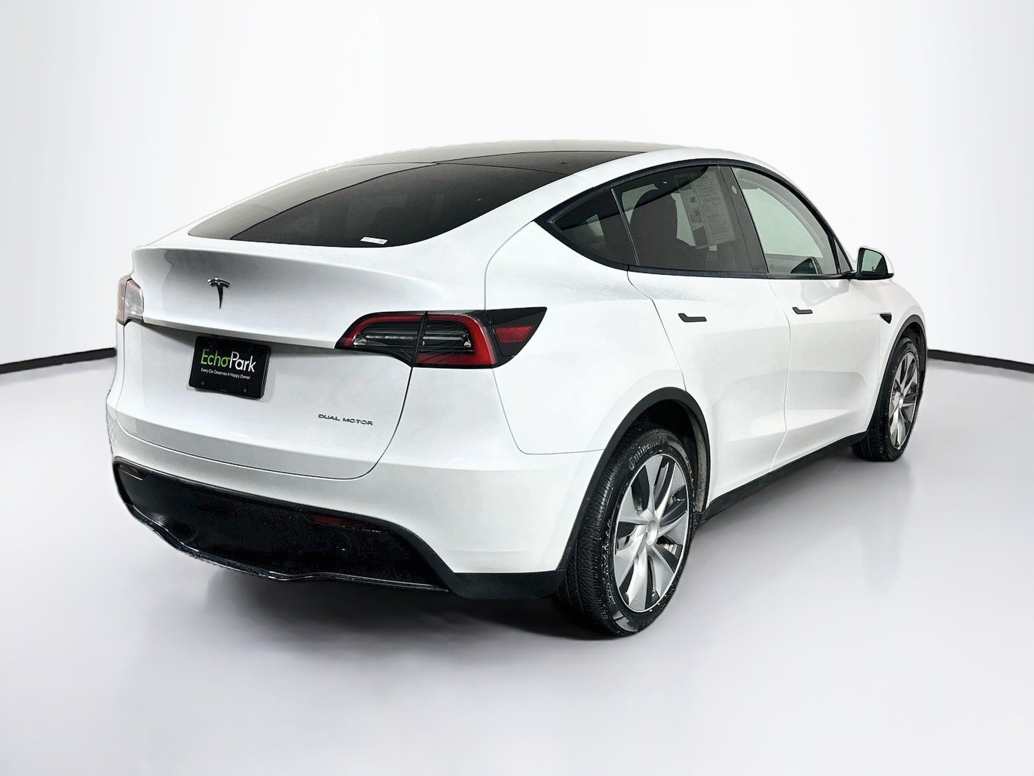 Used 2023 Tesla Model Y Long Range AWD/4WD image 9