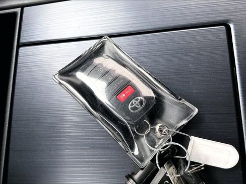 Used 2023 Toyota Tundra Platinum image 14