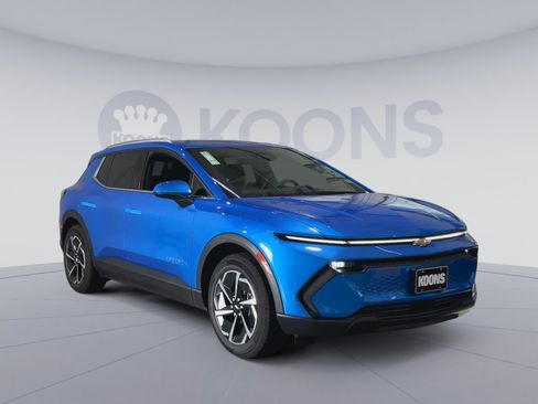 New 2026 Chevrolet Equinox EV LT image 5