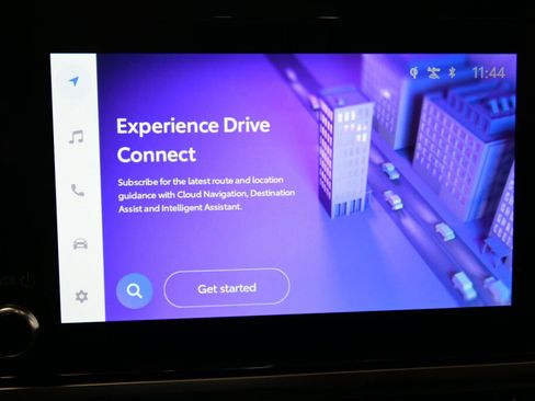 Used 2025 Toyota Camry LE image 14