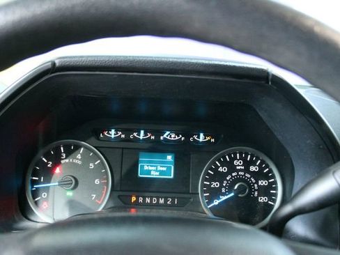 Used 2015 Ford F150 XLT w/ XTR Package image 17