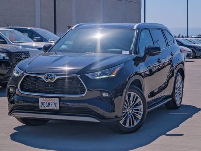 Used 2023 Toyota Highlander Platinum