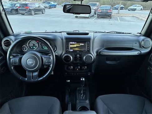 Used 2018 Jeep Wrangler Unlimited Sport S image 16