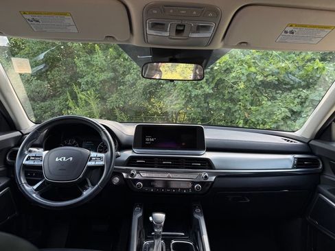 Used 2022 Kia Telluride S AWD/4WD image 19