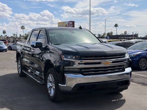 Used 2020 Chevrolet Silverado 1500 LTZ w/ LTZ Premium Package AWD/4WD image 18