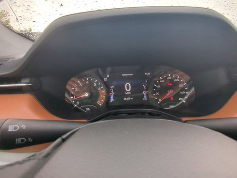 Used 2024 Jeep Compass Limited image 22