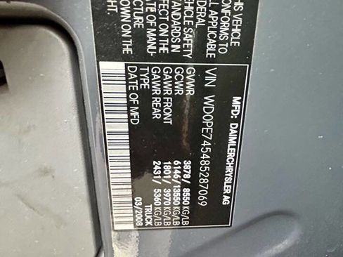 Used 2008 Dodge Sprinter 2500 image 18