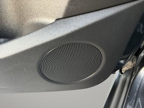 Used 2017 Ford C-MAX SE image 18