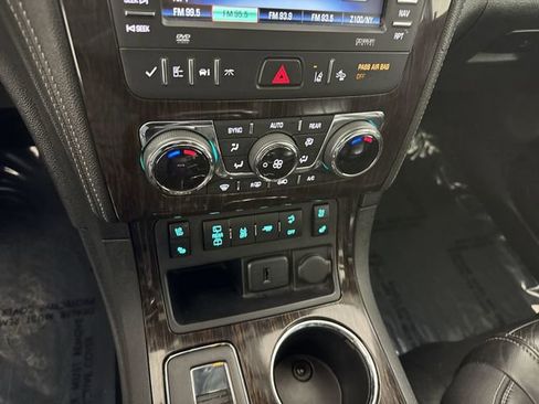 Used 2015 Chevrolet Traverse LTZ image 10
