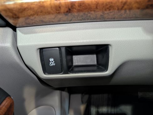 Used 2011 Honda Accord EX image 37