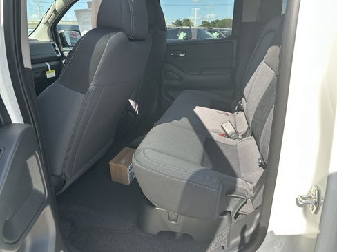 New 2026 Nissan Frontier SV w/ SV Convenience Package RWD image 12