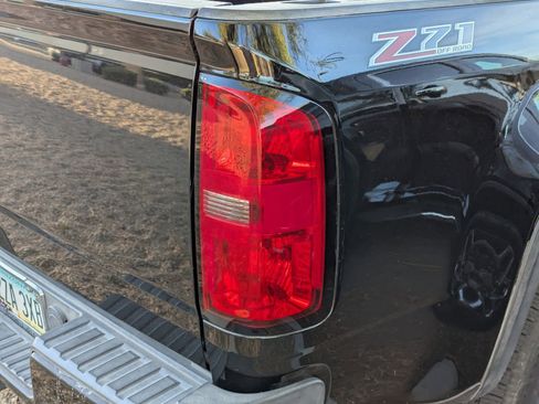 Used 2015 Chevrolet Colorado Z71 image 7