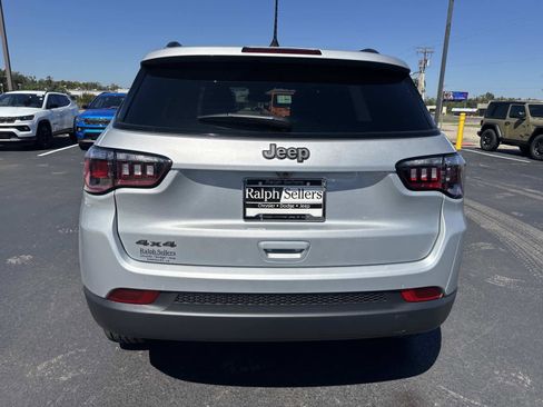 New 2026 Jeep Compass Latitude image 5