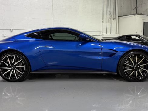Used 2020 Aston Martin V8 Vantage Coupe image 8