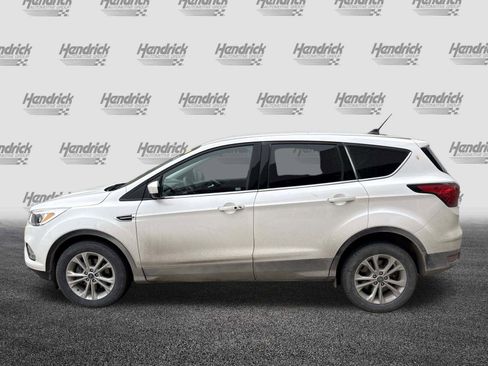 Used 2019 Ford Escape SE image 7