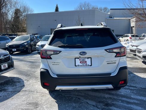Certified 2023 Subaru Outback Touring XT image 4