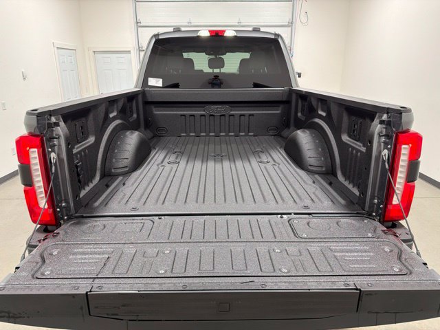 New 2026 Ford F350 XLT w/ XLT Premium Package AWD/4WD image 35