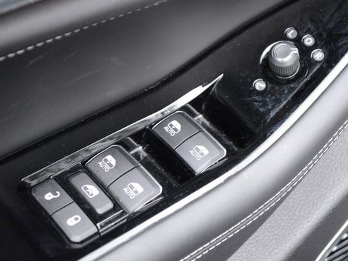 Used 2023 Jeep Grand Cherokee L Overland image 26