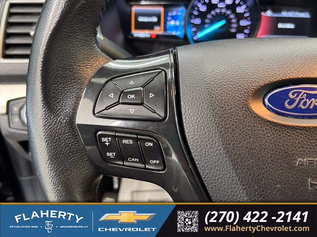 Used 2018 Ford Explorer XLT w/ Equipment Group 202A AWD/4WD image 25