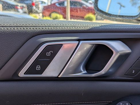 Used 2023 BMW X5 xDrive40i image 13