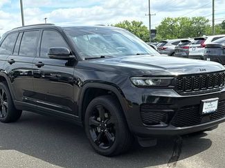 Used 2024 Jeep Grand Cherokee Altitude AWD/4WD video 2
