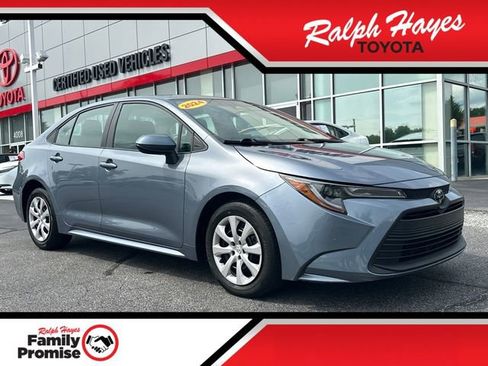 Used 2024 Toyota Corolla LE FWD image 1