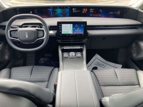 New 2026 Lincoln Nautilus Reserve image 18