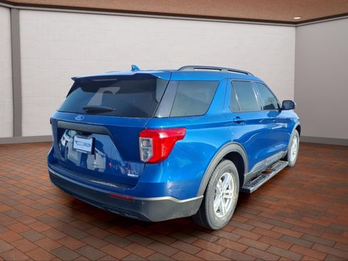 Used 2020 Ford Explorer XLT image 8