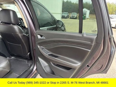 Used 2017 Buick Envision Essence FWD image 40