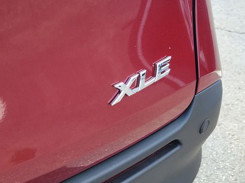 New 2026 Toyota Sienna XLE image 9