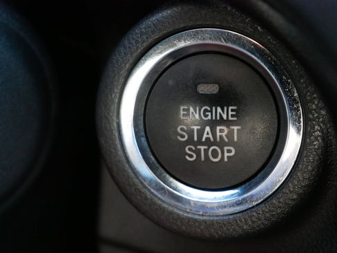 Used 2020 Subaru Forester Premium image 28