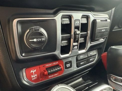 Used 2019 Jeep Wrangler Unlimited Rubicon image 28