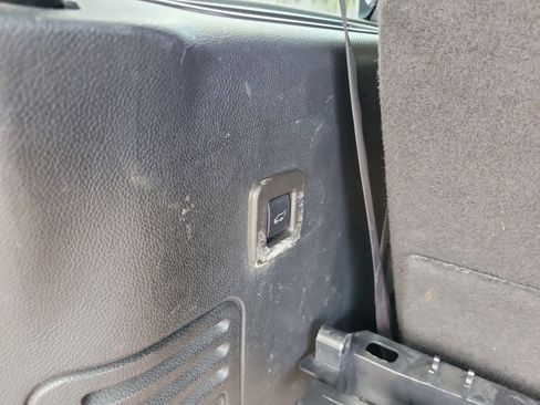 Used 2012 Lincoln Navigator 2WD image 11