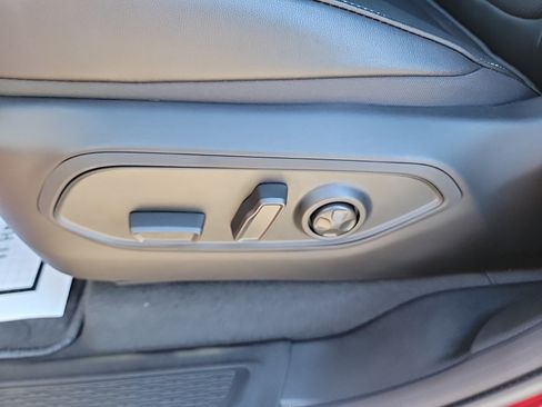 Used 2025 Jeep Grand Cherokee Limited 4xe AWD/4WD image 31