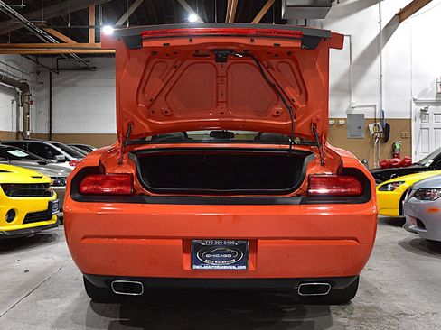 Used 2009 Dodge Challenger R/T RWD image 37